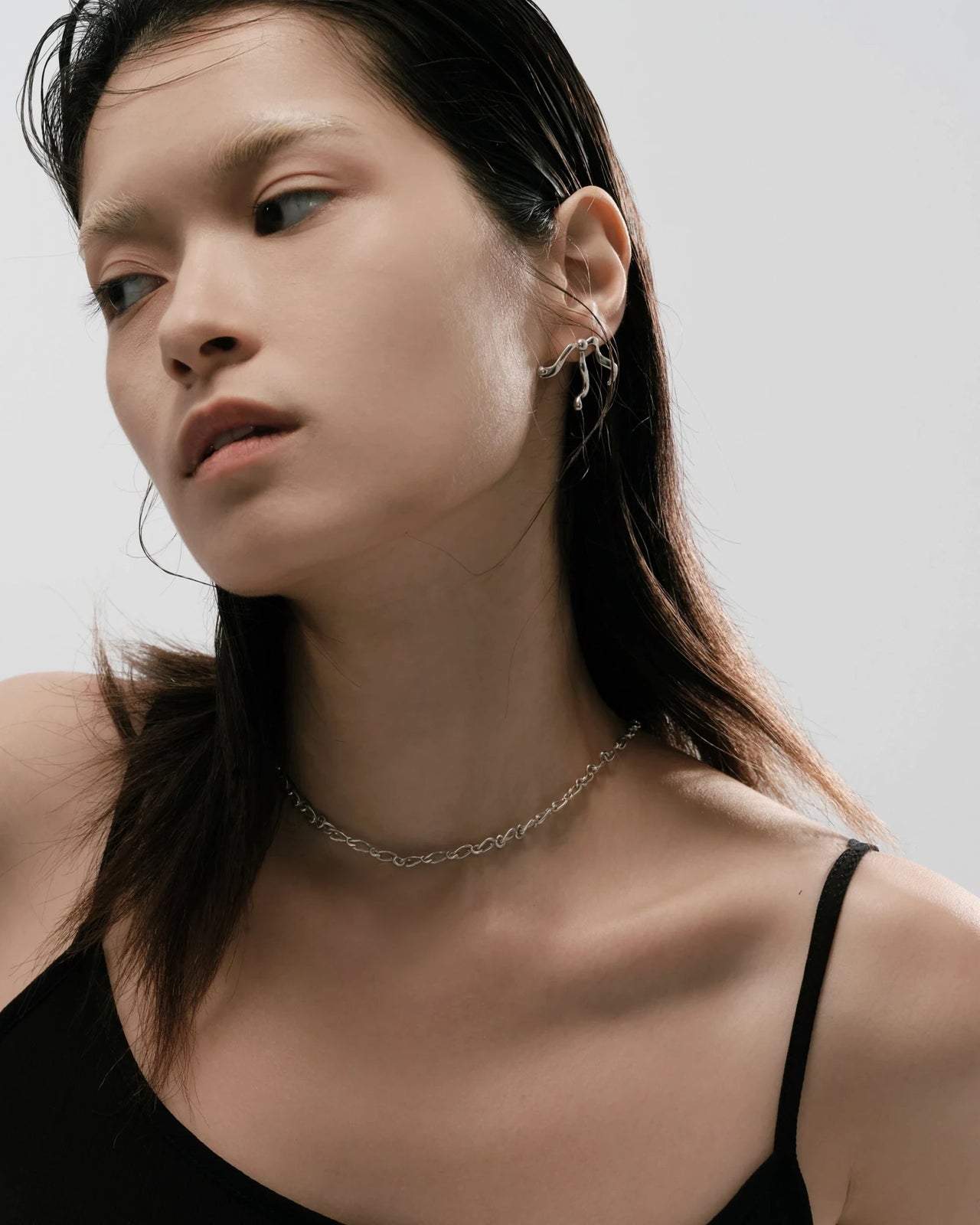 Eclipse Chain Necklace in Sterling Silver - Graedance - Neck